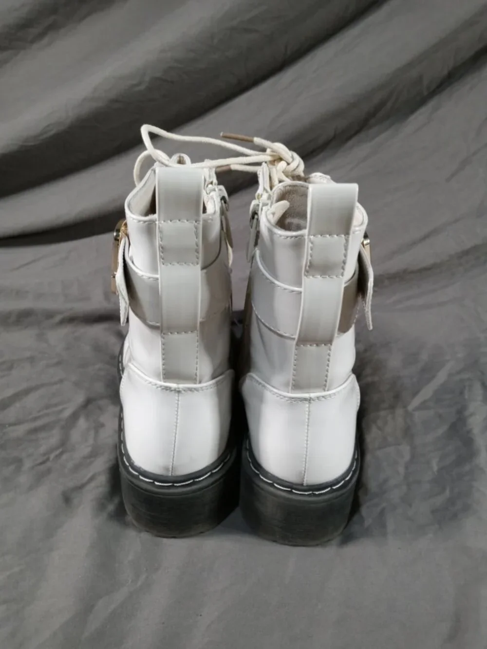 Shein Links Girls Size 1 Ankle Combat Beige/ Black Kids Boots in New Cond w Box